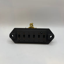 将图片加载到图库查看器,BMW 02 Series (E10) Blade Fuse Box (6-Fuse)