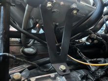 将图片加载到图库查看器,BMW E28 M30B35 Intake Manifold Bracket
