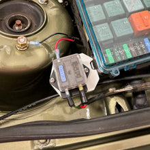 Load image into Gallery viewer, BMW E30 Blade Fuse Auxiliary Fuse Box
